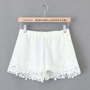 Monteau Shorts Elastic Waist Hem Lace Stitching Joker S